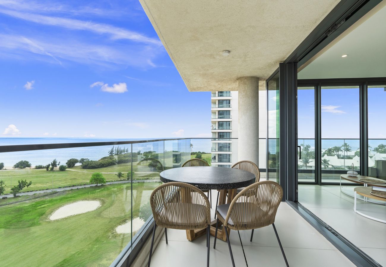 Apartment in Cupecoy - B-702 Stunning Ocean view corner unit