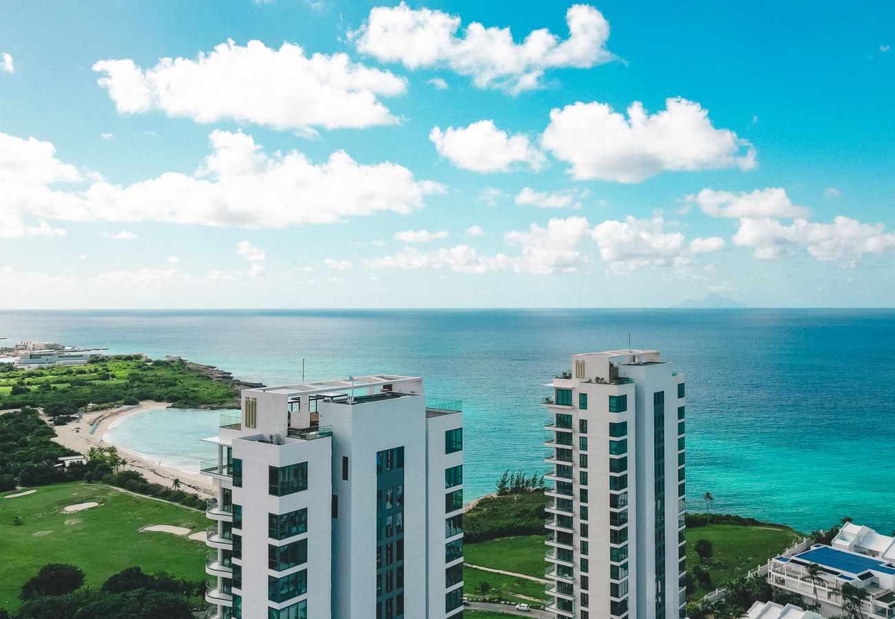 Apartment in Cupecoy - B-504 Stunning bedroom golf view